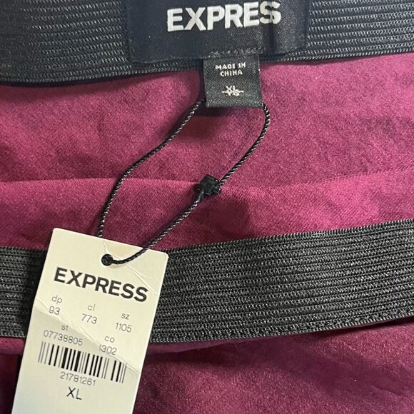 NWT Express Burgundy High Waisted Satin Midi Skirt for Fall/Autumn XL - Picture 6 of 6